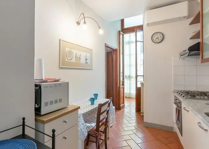 Guesthost - Terzolle - Rifredi & Piazza Dalmazia Apartamento