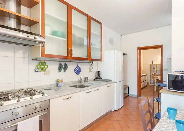 Guesthost - Terzolle - Rifredi & Piazza Dalmazia * Florença